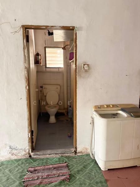 Pangsapuri untuk Dijual di Apartment Harmoni - Chloe Wai - Bathroom - PropertyGuru.com.my