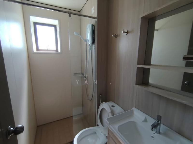 Kediaman Servis untuk Disewa di Vision City Youth City - Yan . - Bathroom - PropertyGuru.com.my