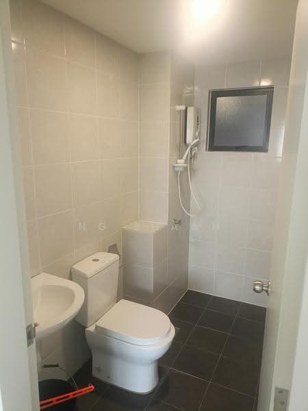 Kediaman Servis untuk Disewa di Duduk Se.Ruang @ Eco Sanctuary - Ng Shawn - Bathroom - PropertyGuru.com.my