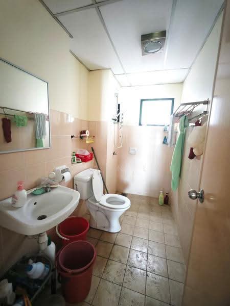 Condominium for Sale at Changkat View - Justin Lai - Bathroom - PropertyGuru.com.my
