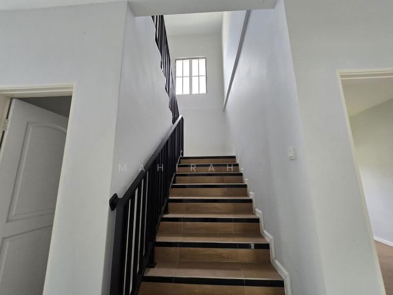 Bungalow House for Sale in Bandar Bukit Mahkota (Bangi) - Mahirah . - Interior - PropertyGuru.com.my