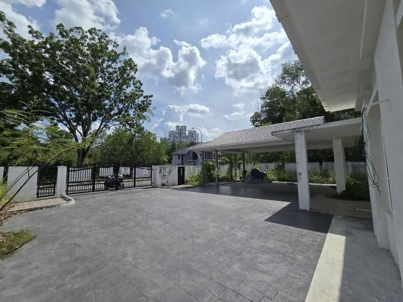 Bungalow House for Sale in Bandar Bukit Mahkota (Bangi) - Mahirah . - Exterior - PropertyGuru.com.my