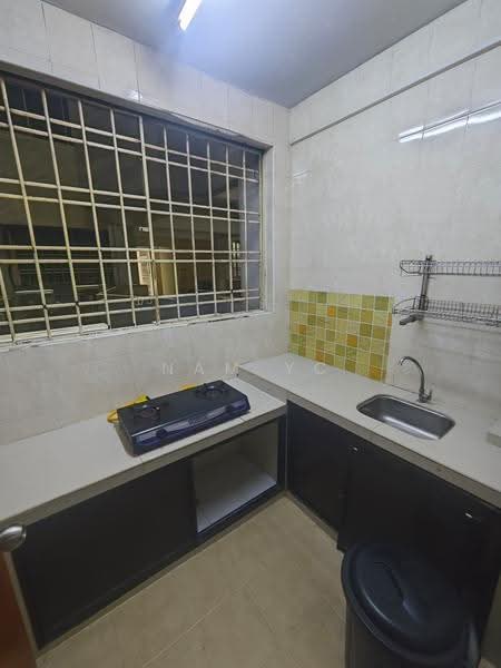 Apartment for Rent at Bayu Puteri 2 - Nam YC - Kitchen - PropertyGuru.com.my