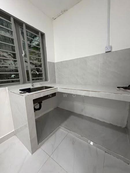 Rumah Teres 2-Tingkat untuk Dijual di Kluang (Johor) - Zen Wong - Kitchen - PropertyGuru.com.my