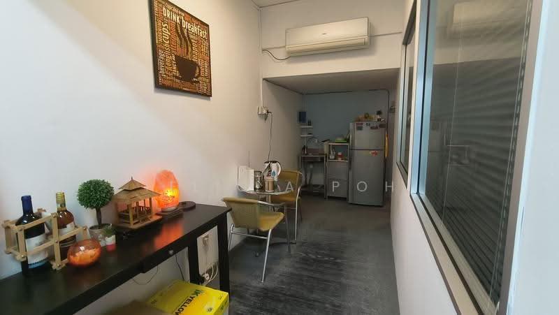 Pejabat untuk Disewa di SS 26, Taman Mayang Jaya (Petaling Jaya) - Felicia Poh - Common Pantry Area - PropertyGuru.com.my