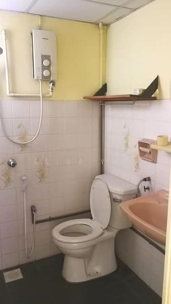 Condominium for Sale at Gemilang Indah - Elisa Yap - Bathroom - PropertyGuru.com.my