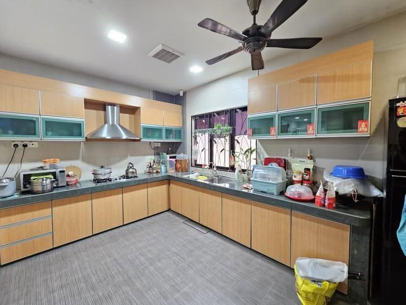 Rumah Teres 2-Tingkat untuk Dijual di Taman Wawasan (Puchong) - Jason Keong - Kitchen - PropertyGuru.com.my