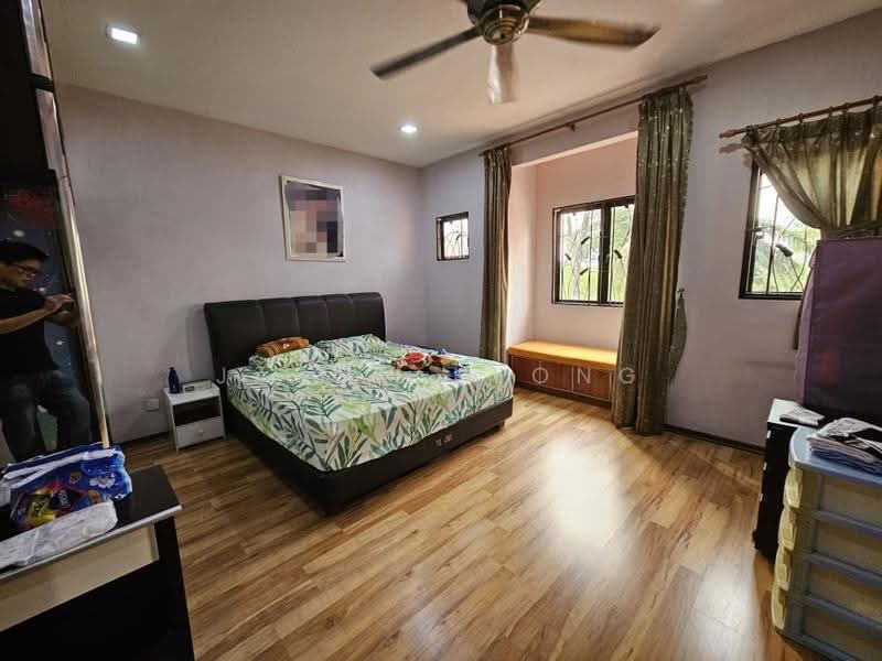 Rumah Teres 2-Tingkat untuk Dijual di Taman Wawasan (Puchong) - Jason Keong - Bedroom - PropertyGuru.com.my