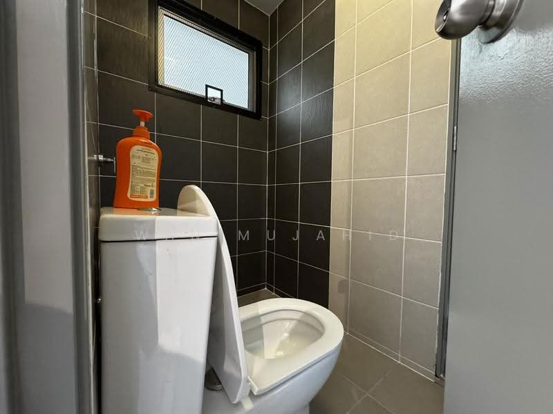 Rumah Bandar untuk Dijual di Sepang (Selangor) - Wan Mujahid - Bathroom - PropertyGuru.com.my