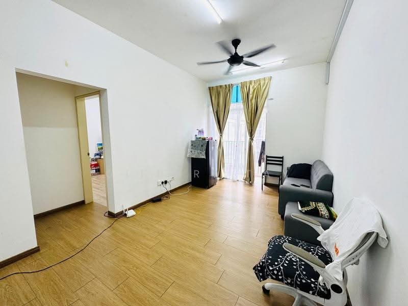 Kondominium untuk Disewa di Lakefront Homes - Gilbert Tay - Living Room - PropertyGuru.com.my
