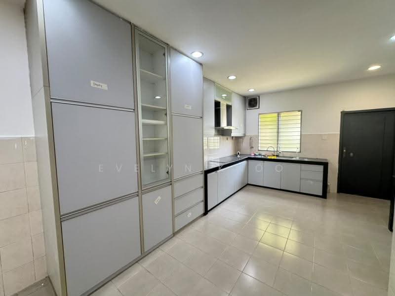 2-storey Terraced House for Sale in Kota Emerald (Rawang) - Evelyn Khoo - Kitchen - PropertyGuru.com.my