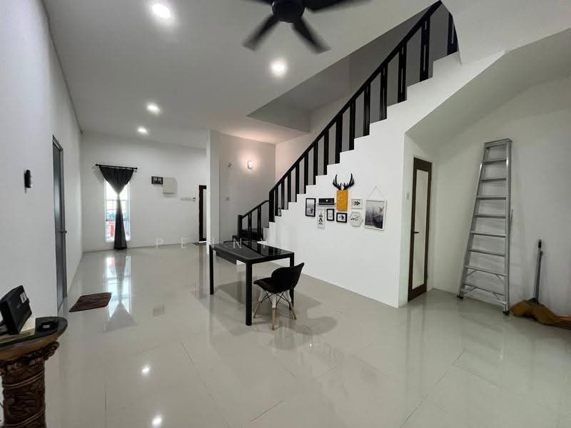 Rumah Kluster untuk Dijual di Ipoh (Perak) - PENNY CHEN - Living Room - PropertyGuru.com.my