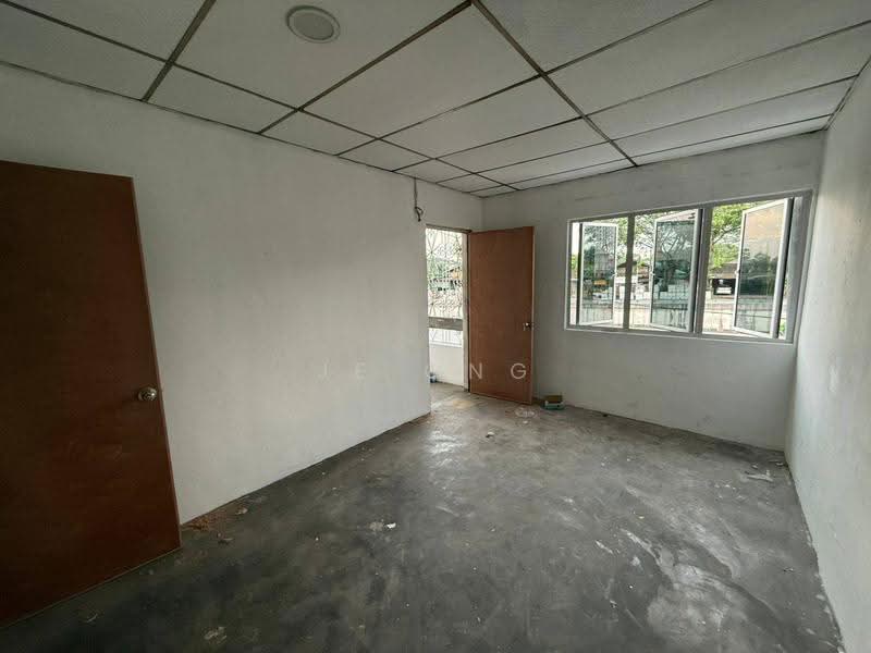Kedai untuk Disewa di Taman Tasek (Johor Bahru) - JE ONG - Interior - PropertyGuru.com.my
