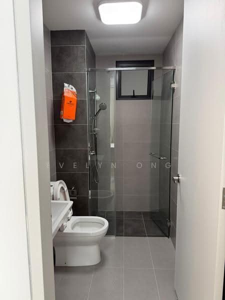 Kediaman Servis untuk Dijual di Sunway Belfield - Evelyn Ong - Bathroom - PropertyGuru.com.my
