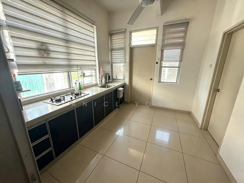 Rumah Teres 3-Tingkat untuk Dijual di Masai (Johor) - Janice Yong - Kitchen - PropertyGuru.com.my