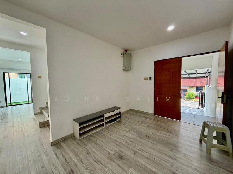 Rumah Berkembar untuk Dijual di Taman United (Jalan Klang Lama (Old Klang Road)) - Adibah Salim - Entrance - PropertyGuru.com.my