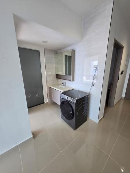 Kediaman Servis untuk Disewa di Baron Residence @ Lake City - Daniel Lam - Bathroom - PropertyGuru.com.my
