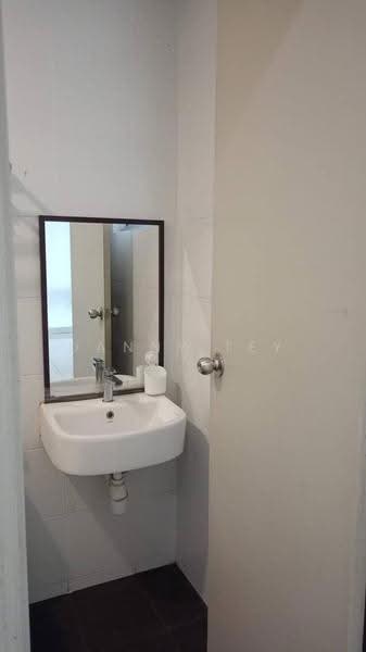 Apartment for Rent at Aliff Avenue (Dwi Alif) - Danny Tey - Bathroom - PropertyGuru.com.my