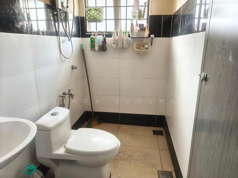 2-storey Terraced House for Sale in Putra Heights (Subang Jaya) - Linda Suguna - Bathroom - PropertyGuru.com.my