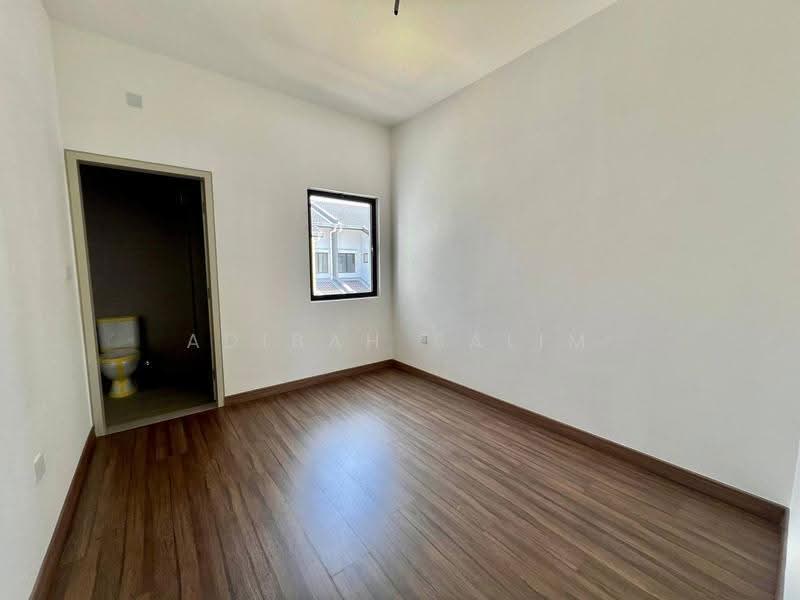 2-storey Terraced House for Sale in Bandar Bukit Raja (Klang) - Adibah Salim - Interior - PropertyGuru.com.my