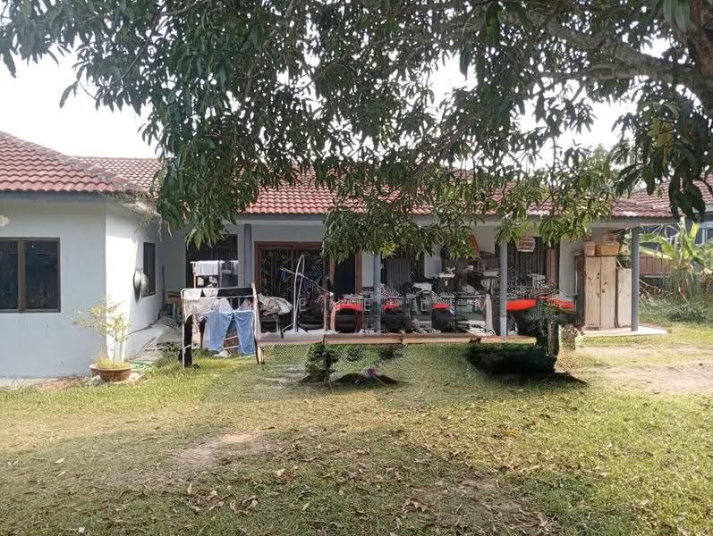 Rumah Berkembar untuk Dijual di Semenyih (Selangor) - Eugene Lim - Exterior - PropertyGuru.com.my