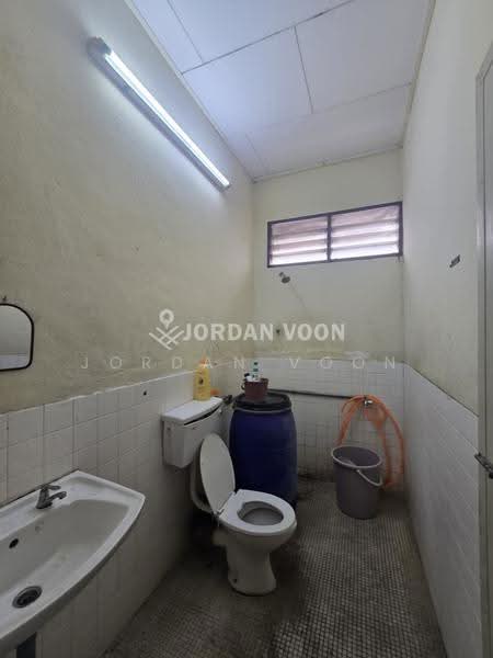 Rumah Berkembar untuk Dijual di Taman Keenways (Bukit Mertajam) - Jordan Voon - Bathroom - PropertyGuru.com.my