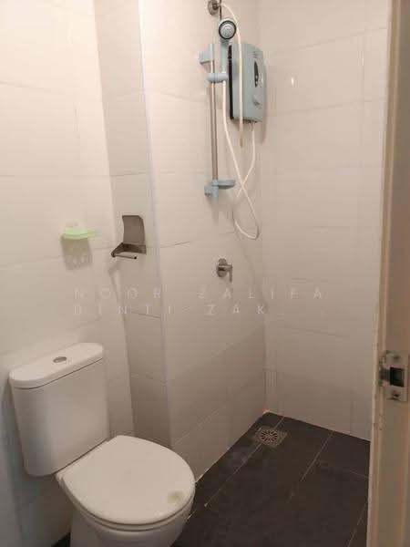 Service Residence for Rent at Vista Alam - Noor Zalifa Binti Zakaria - Bathroom - PropertyGuru.com.my