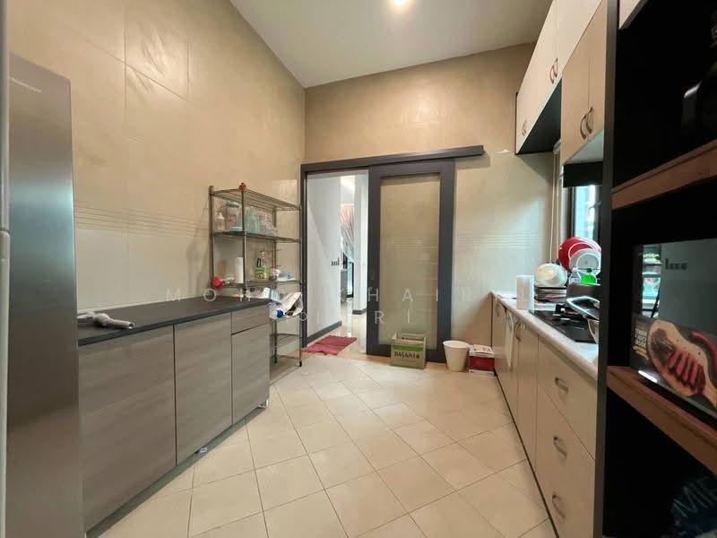 Bungalow House untuk Disewa di Subang Jaya (Selangor) - Mohd Khairil Fitri - Kitchen - PropertyGuru.com.my