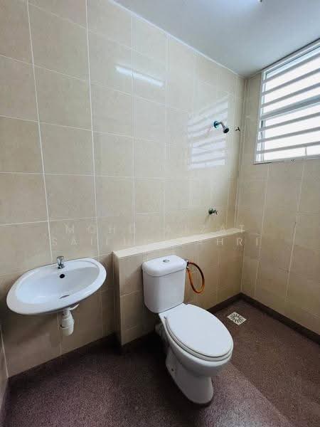 2-storey Terraced House for Sale in Bangi (Selangor) - Mohd Aizat Saiful Bahri - Bathroom - PropertyGuru.com.my