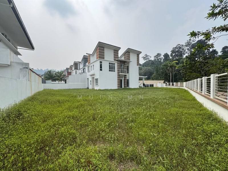 Semi-Detached House for Sale in Seksyen U10 (Shah Alam) - Muin Mn - Exterior - PropertyGuru.com.my