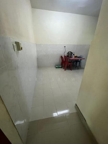 Semi-Detached House for Sale in Taman Seri Indah (Batu Maung) - Lei Seow - Interior - PropertyGuru.com.my