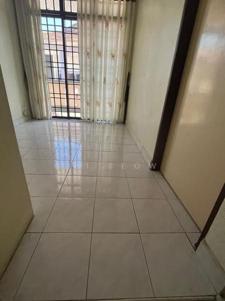 Semi-Detached House for Sale in Taman Seri Indah (Batu Maung) - Lei Seow - Interior - PropertyGuru.com.my