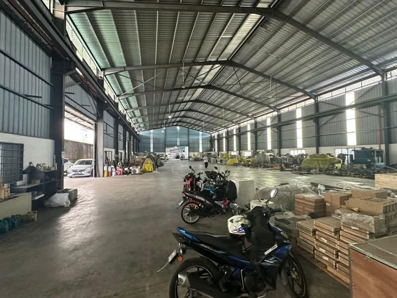 Warehouse for Rent in Bandar Baru Sungai Buloh (Sungai Buloh) - Kelly Kok - Interior - PropertyGuru.com.my
