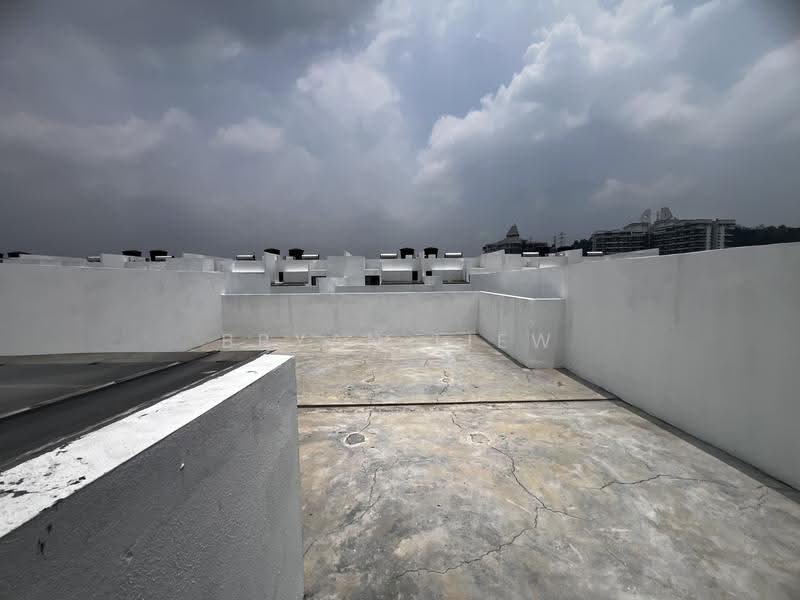 Terraced House for Rent in Damansara Perdana (Selangor) - Bryan Liew - Roof - PropertyGuru.com.my