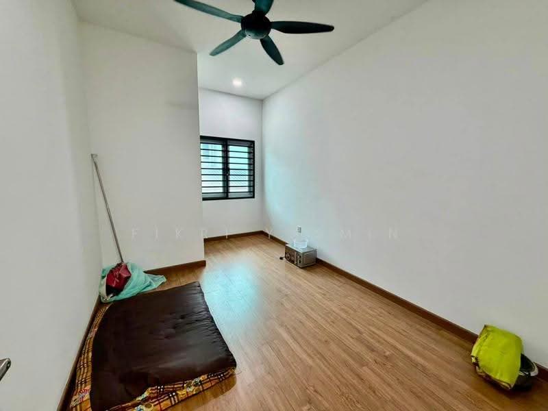 Rumah Teres 2-Tingkat untuk Dijual di Dengkil (Selangor) - Fikri Yasmin - Bedroom - PropertyGuru.com.my