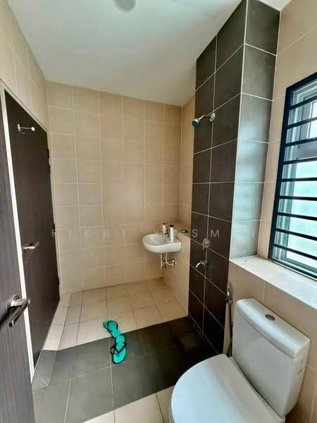 Rumah Teres 2-Tingkat untuk Dijual di Dengkil (Selangor) - Fikri Yasmin - Bathroom - PropertyGuru.com.my