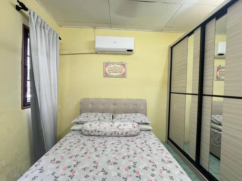 2-storey Terraced House for Sale in Bandar Damai Perdana (Cheras) - Mohd Aizat Saiful Bahri - Bedroom - PropertyGuru.com.my