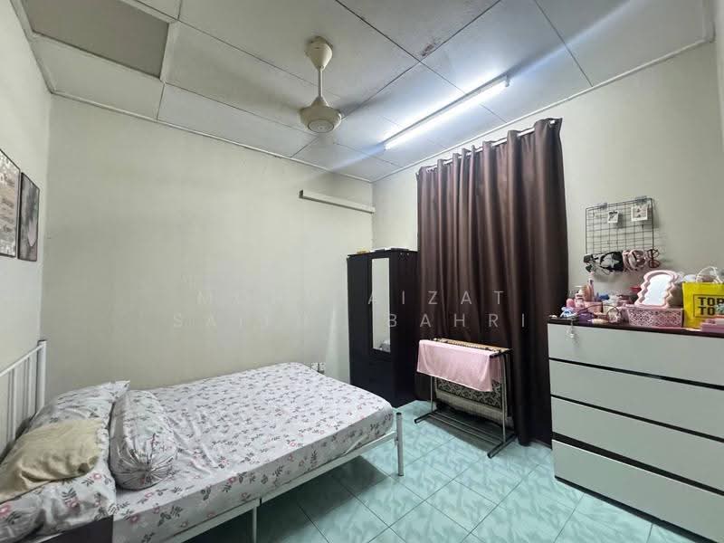 2-storey Terraced House for Sale in Bandar Damai Perdana (Cheras) - Mohd Aizat Saiful Bahri - Bedroom - PropertyGuru.com.my