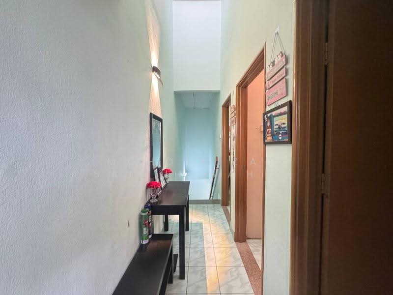 2-storey Terraced House for Sale in Bandar Damai Perdana (Cheras) - Mohd Aizat Saiful Bahri - Corridor - PropertyGuru.com.my