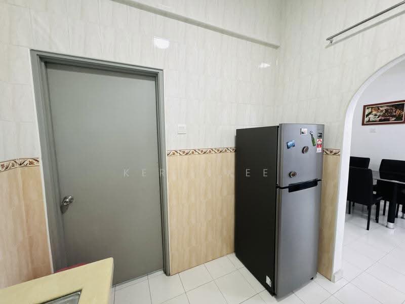 Pangsapuri untuk Dijual di Mawar - Kerly Kee - Kitchen - PropertyGuru.com.my