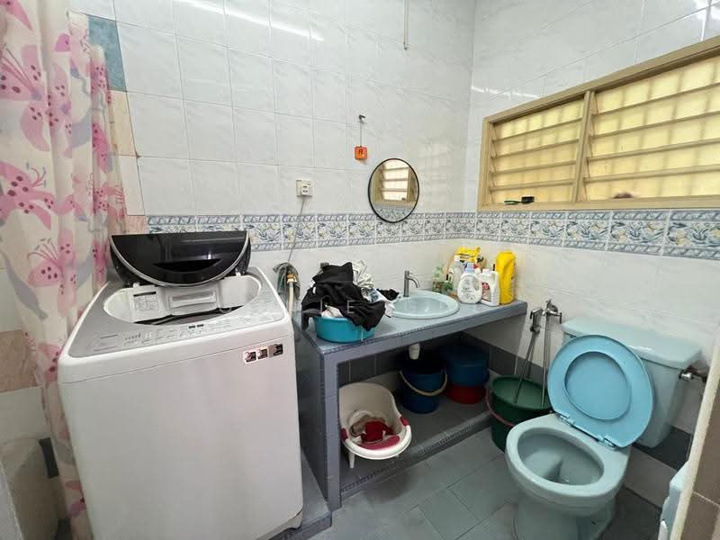 2-storey Terraced House for Sale in Seksyen 2, Taman Kinrara (Puchong) - Ginie Gui - Bathroom - PropertyGuru.com.my