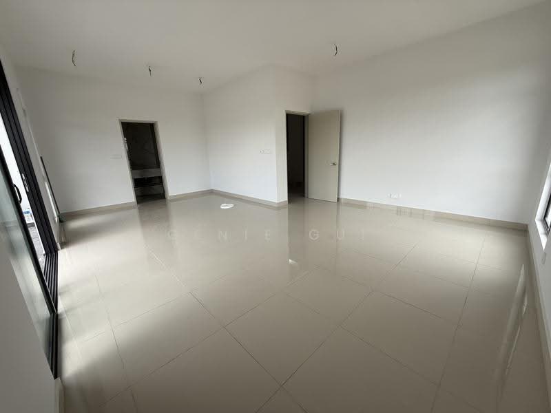 Semi-Detached House for Sale in Bandar Metro Puchong (Puchong) - Ginie Gui - Master Room - PropertyGuru.com.my