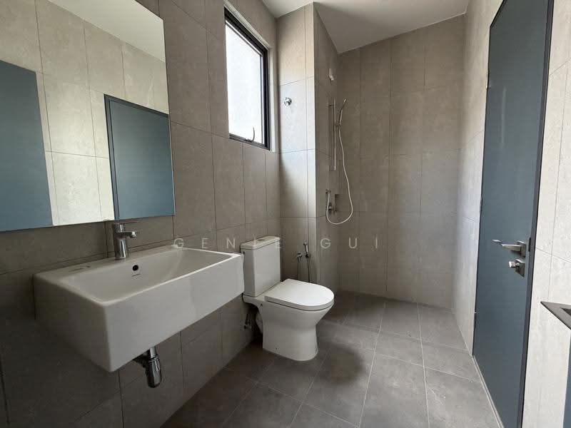 3-storey Terraced House for Sale in Taman Puchong Intan (Puchong) - Ginie Gui - Bathroom - PropertyGuru.com.my