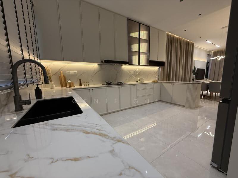 Semi-Detached House for Sale in Bandar Bukit Puchong 2 (Puchong) - Ginie Gui - Kitchen - PropertyGuru.com.my