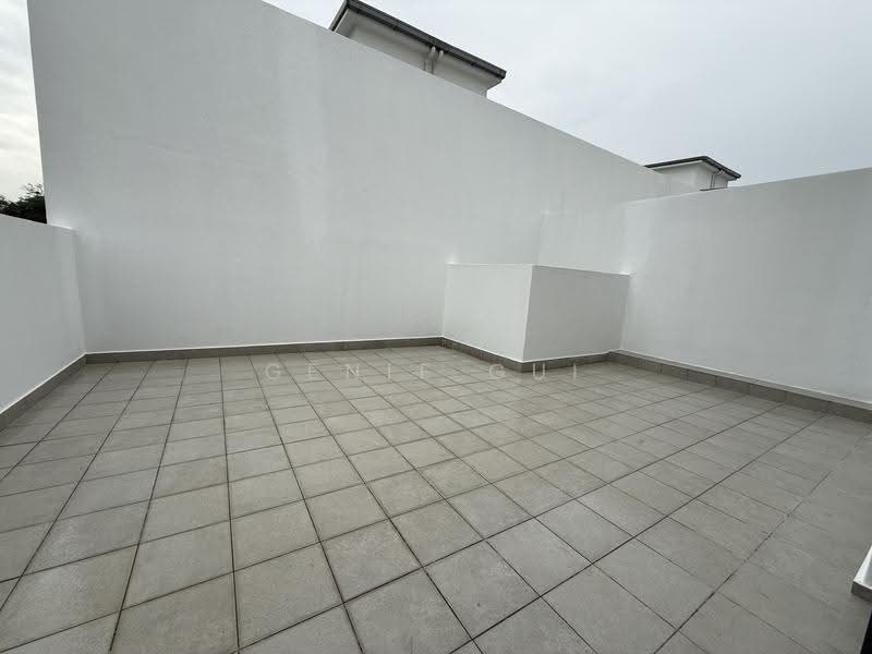 Cluster House for Sale in Abadi Heights (Puchong) - Ginie Gui - Terrace / Balcony - PropertyGuru.com.my