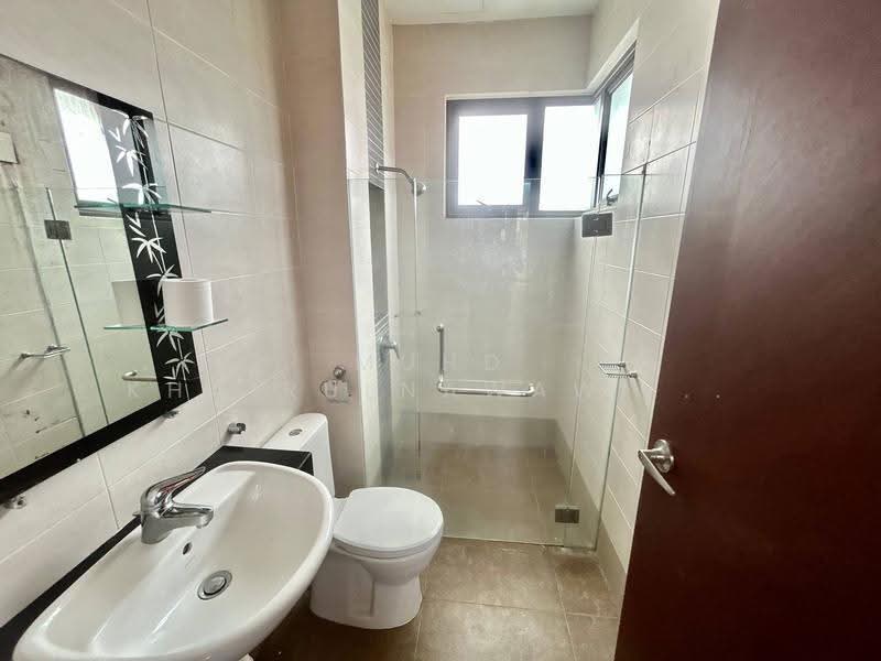 Bungalow House untuk Dijual di KL City Centre (Kuala Lumpur) - Muhd Khairulnawawi Kamaruddin - Bathroom - PropertyGuru.com.my