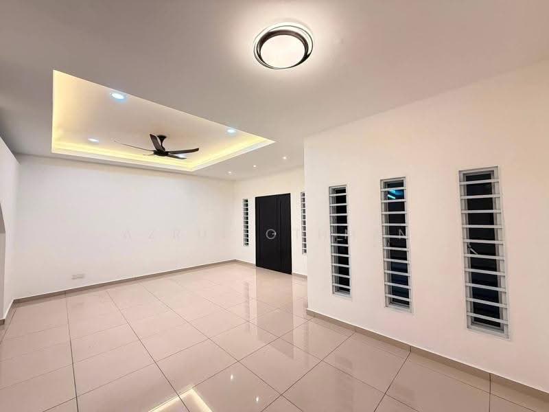 Rumah Teres 2-Tingkat untuk Dijual di Taman Ros (Mantin) - Azrul Othman - Living Room - PropertyGuru.com.my