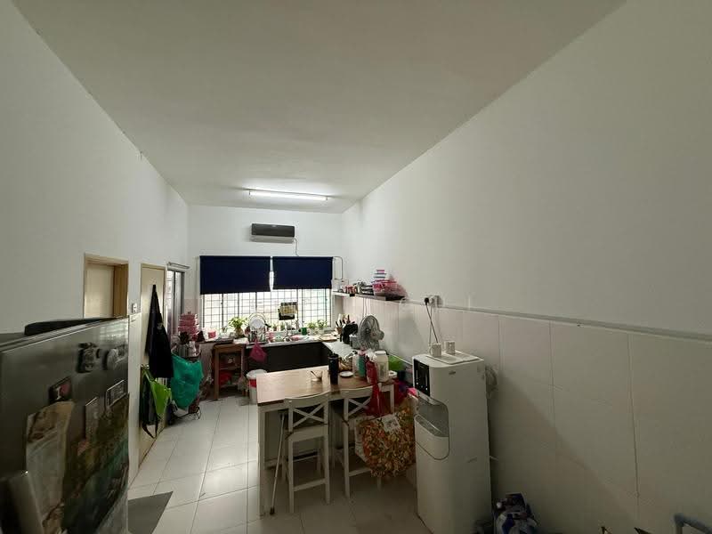 2-storey Terraced House for Sale in Bandar Nusaputra (Puchong) - Ginie Gui - Kitchen - PropertyGuru.com.my