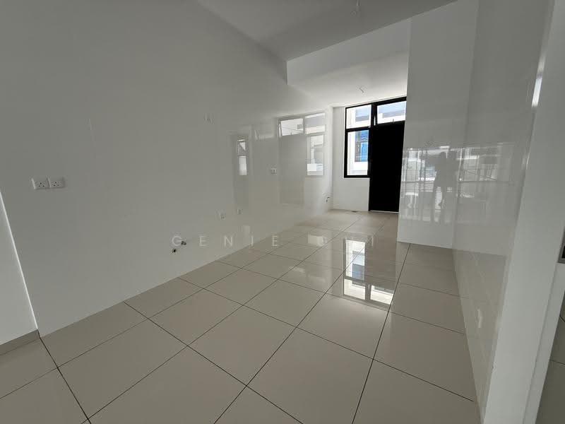 2-storey Terraced House for Sale in 16 Sierra (Puchong) - Ginie Gui - Kithcen - PropertyGuru.com.my