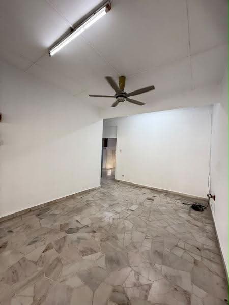 Rumah Teres 1-Tingkat untuk Dijual di Taman Selesa Jaya (Iskandar Puteri (Nusajaya)) - Ask Hon - Living Room - PropertyGuru.com.my